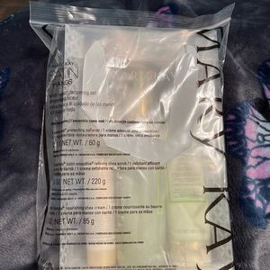 MaryKay satin hands set